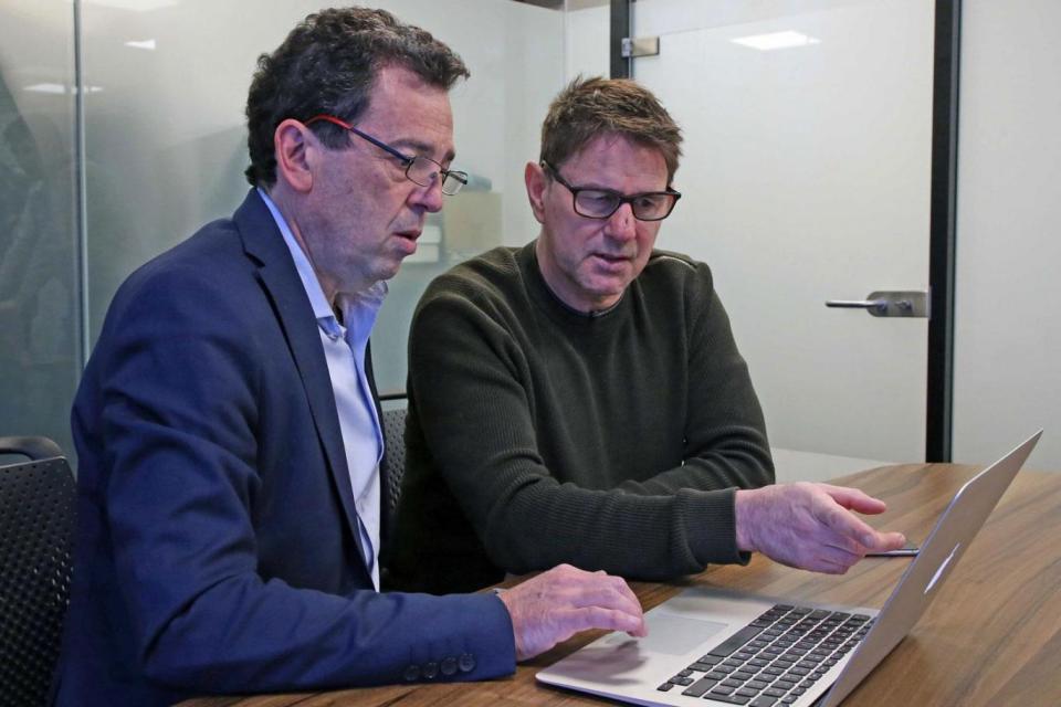This easy: Evening Standard investigations editor David Cohen, left, is shown how easy it is to buy opioids online without a prescription or any proper checks by recovering addict Philip Hopwood (Nigel Howard)