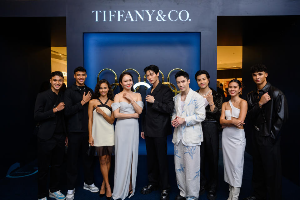 Thai actor Win Metawin is flanked by Fann Wong, Lawrence Wong, Benjamin Kheng, Iman Fandi, Iksan Fandi and Ilhan Fandi at Tiffany & Co. Lock pop-up in Singapore. (PHOTO: Tiffany & Co.)