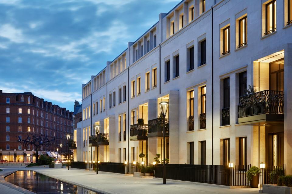 Properties in the Chelsea Barracks development (Jack Hobhouse)