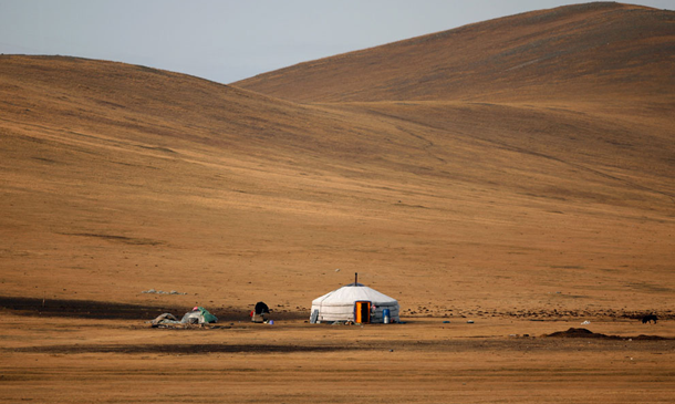 Mongolie : le pays avec la plus faible densité d'habitants.  Seulement un habitant pour 1,8 km2, ne comptez pas sur votre voisin pour un dépannage de sel.