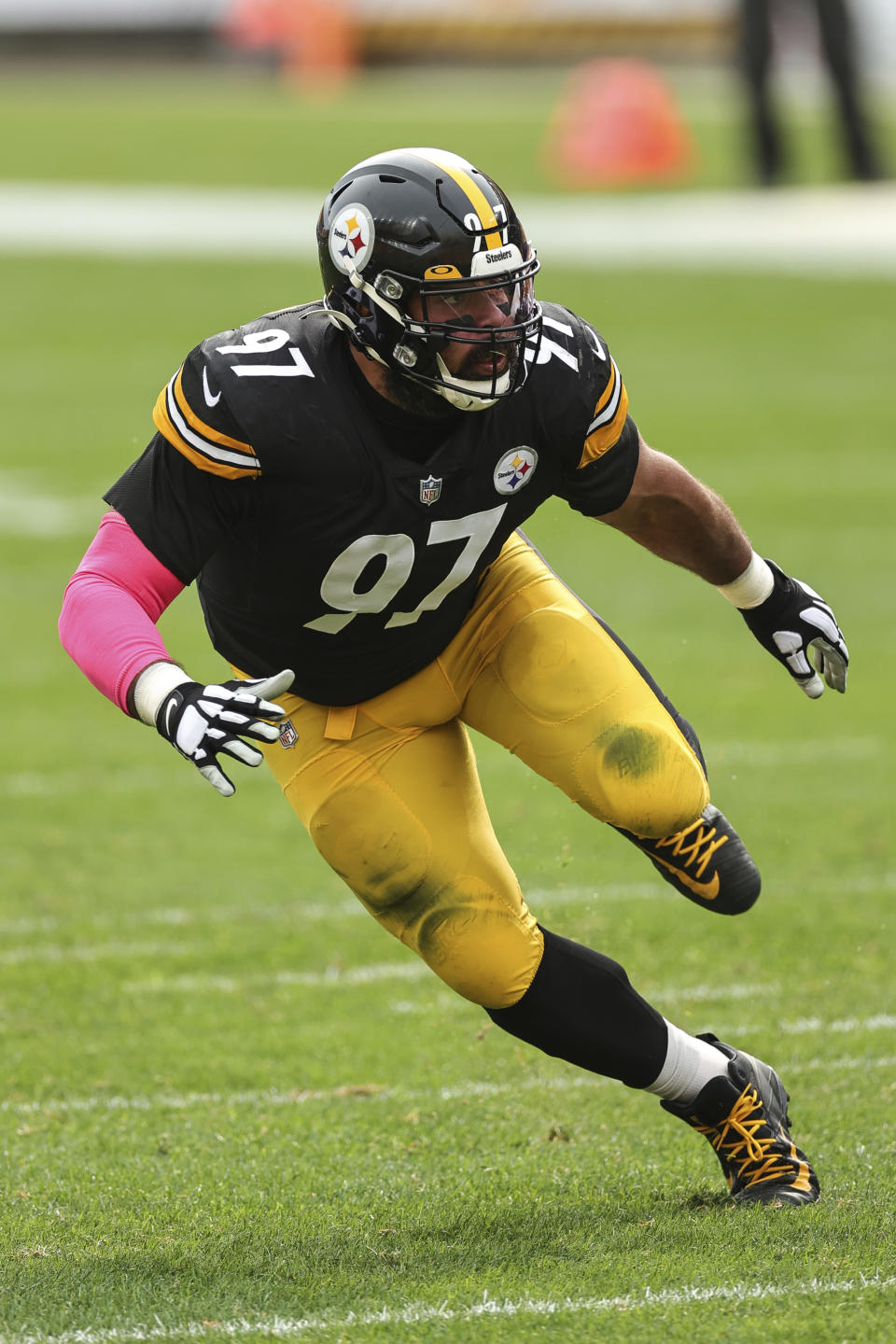 Pittsburgh Steelers defensive end Cameron Heyward (97) takes a defensive position during an NFL game against the Cleveland Browns, Sunday, Oct. 18, 2020, in Pittsburgh. The Steelers defeated the Browns 38-7. (Margaret Bowles via AP)