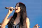 Kacey Musgraves at Lollapalooza 2019, photo by Heather Kaplan