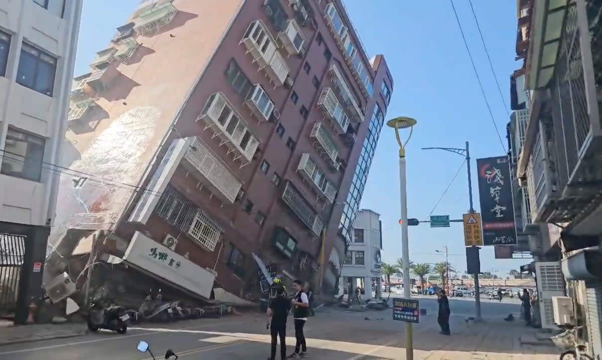 A partially collapsed building in Hualien (AP)