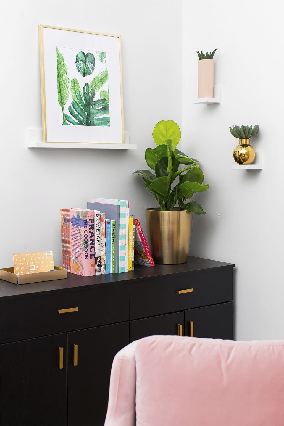 Plant-covered Shelves