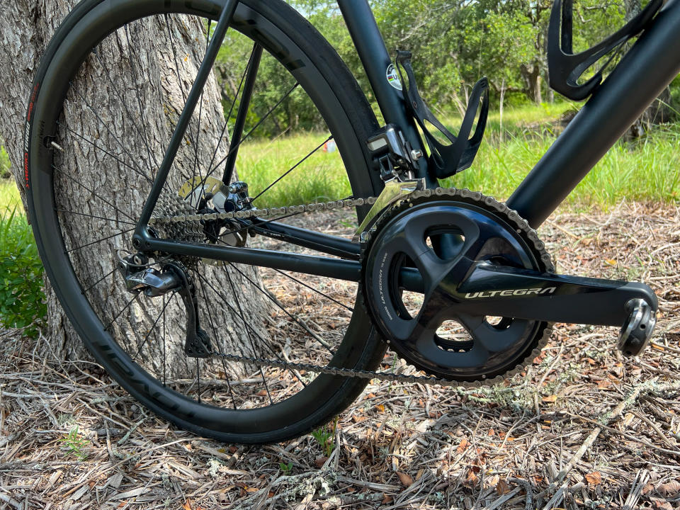 Shimano Ultegra drivetrain on a Specialized Aethos Pro