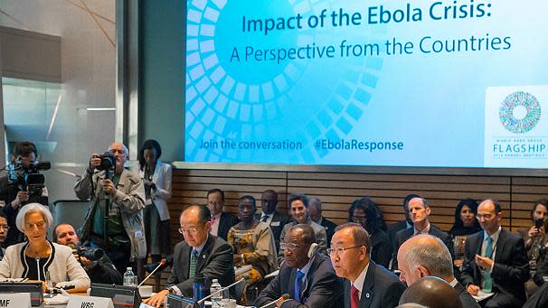 As West African countries battle to control the outbreak of Ebola, fears that the virus could spread globally has created panic in Europe and the United States. Meeting in Washington, the World Bank has calculated the alarming cost of contagion. “The World Bank released a new economic impact assessment that said if the (Ebola) epidemic is not quickly contained and if it spreads to other countries, the two year regional financial impact could reach 32.6 billion dollars by 2015. That would be catastrophic for the people of the West Africa region,” explained Jim Yong Kim, President of the World Bank. So far the virus has claimed almost 4,000 lives in West Africa. The number of cases in Europe remains in the single digits. The economies of the worst-struck countries are under strain. Liberia is facing recession and may need to call upon the International Monetary Fund (IMF) for more aid. “And we are ready to do more,” announced head of the IMF Christine Lagarde. “It’s very rare for the IMF to say that, but on this occasion I will say it. It is good to increase the fiscal deficit when it’s a matter of curing the people, of taking the precautions to actually try to contain the disease.” Sierra Leone’s President Ernest Bai Koroma, who joined the meeting via video link, appealed to the major donors saying “our people are dying”. He added that without a quick response a tragedy of untold proportions would result, compromising the security of people across the globe. Also read: Everything you need to know about the Ebola virus