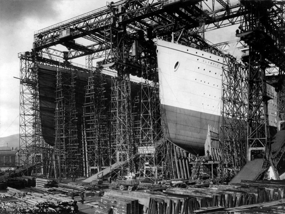 titanic and olympic under construction