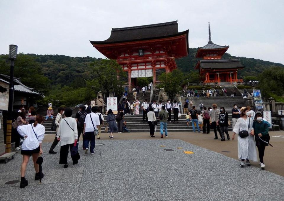 京都清水寺入口。(路透社)