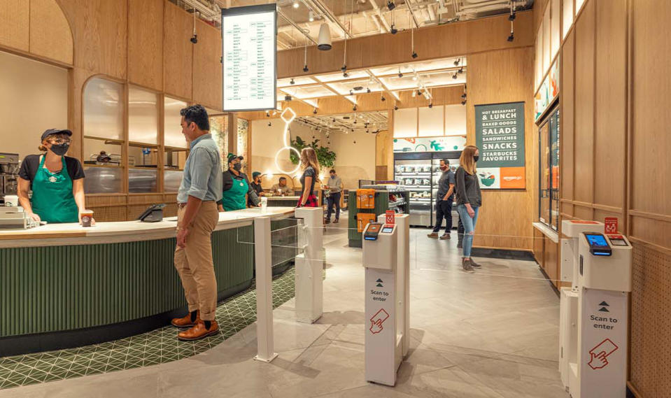 Starbucks Pickup and Amazon Go Collaborate to Launch New Store Concept in New York City