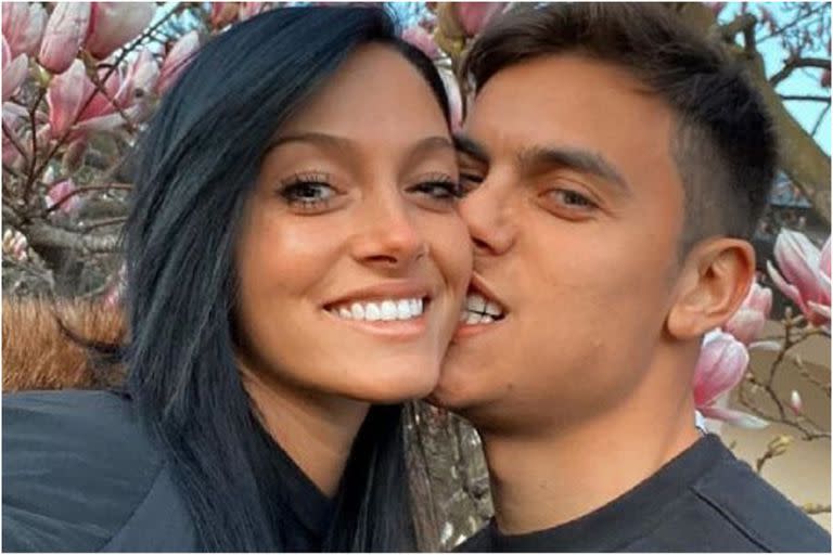 Oriana Sabatini y Paulo Dybala, un mal momento al regreso en Turín