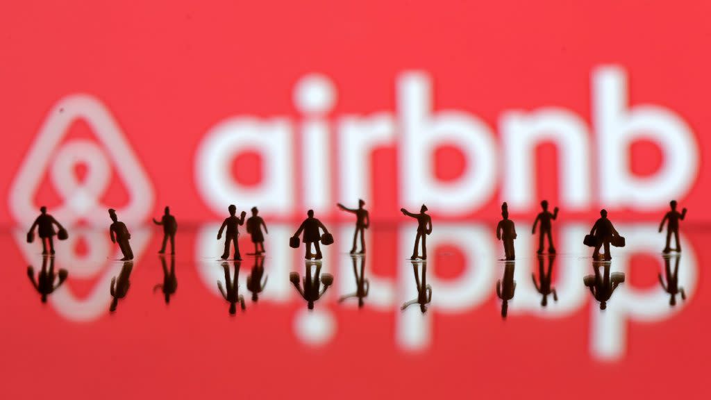 AirBnB logo