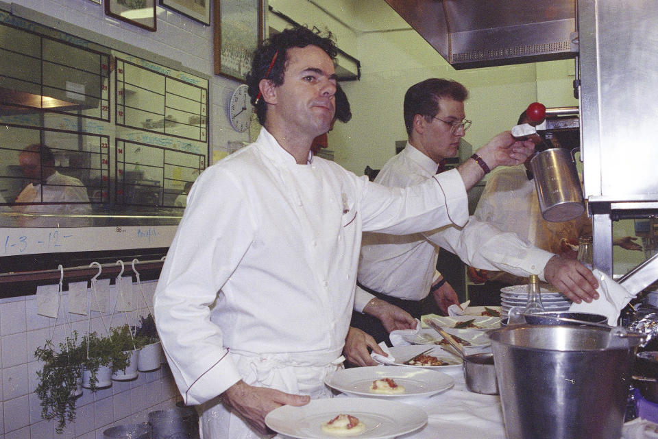 FILE - Chef David Bouley works in the kitchen of his restaurant, Bouley, in New York, Nov. 11, 1991. (AP Photo/Osamu Honda, File)