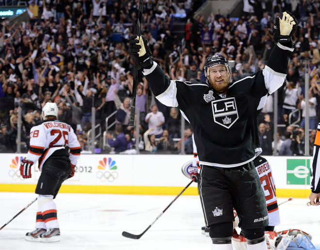 LOS ANGELES, CA - JUNE 11: Jeff Carter #77 of the Los Angeles Kings celebrates after scoring a goal in the second period against the New Jersey Devils in the second period of Game Six of the 2012 Stanley Cup Final at Staples Center on June 11, 2012 in Los Angeles, California. (Photo by Harry How/Getty Images)