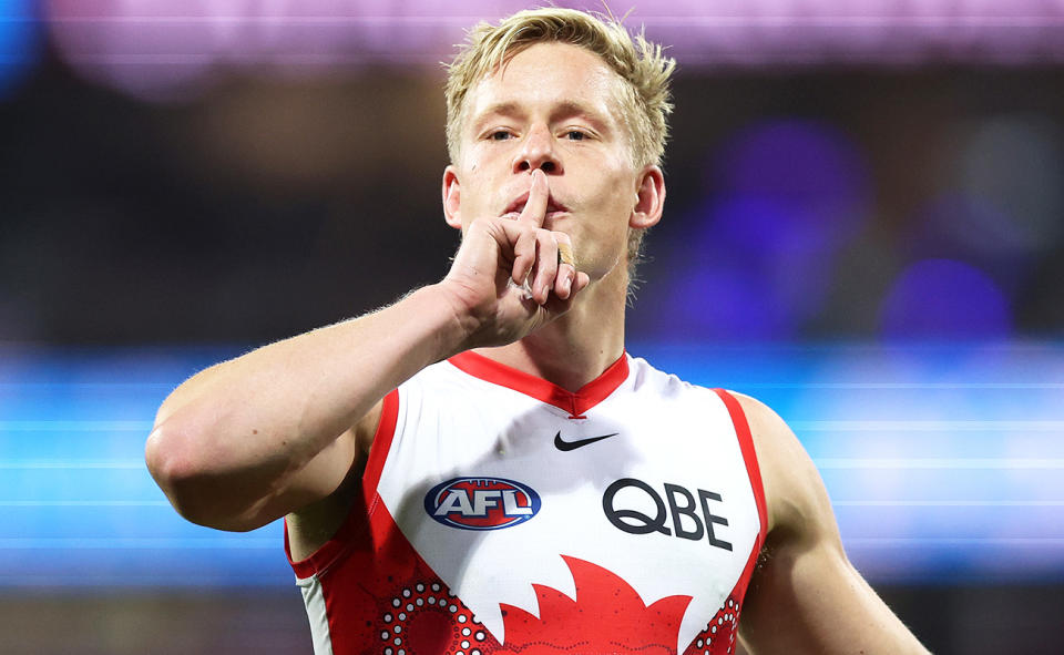 Isaac Heeney in action for the Swans against Carlton.