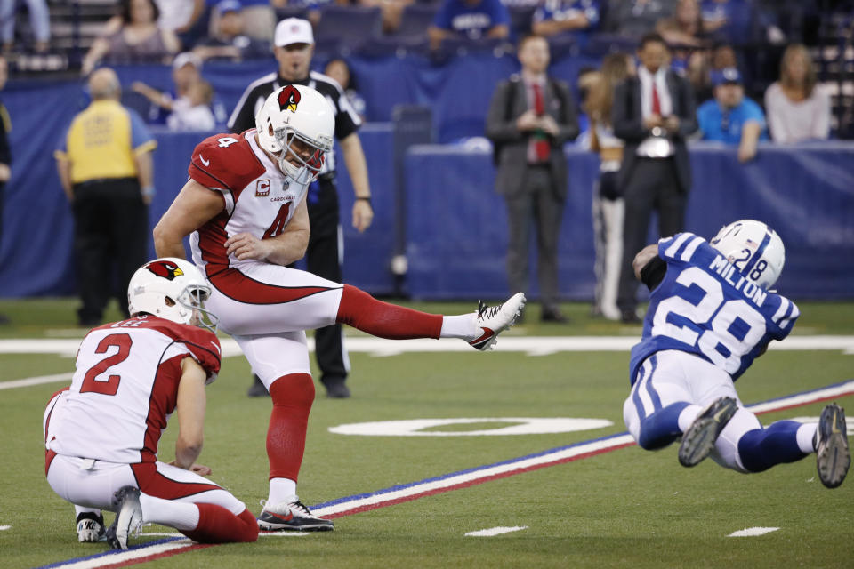 <p>Phil Dawson #4 of the Arizona Cardinals kicks a 30-yard field goal in overtime against the Indianapolis Colts at Lucas Oil Stadium on September 17, 2017 in Indianapolis, Indiana. The Cardinals won 16-13. (Photo by Joe Robbins/Getty Images) </p>
