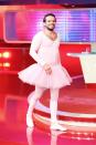 Rosa Tutu: Auch als Ballerina trat Steffen Henssler schon zum Kochduell an. Und er war 2014 nicht allein. (Bild: TVNOW / Frank W. Hempel)