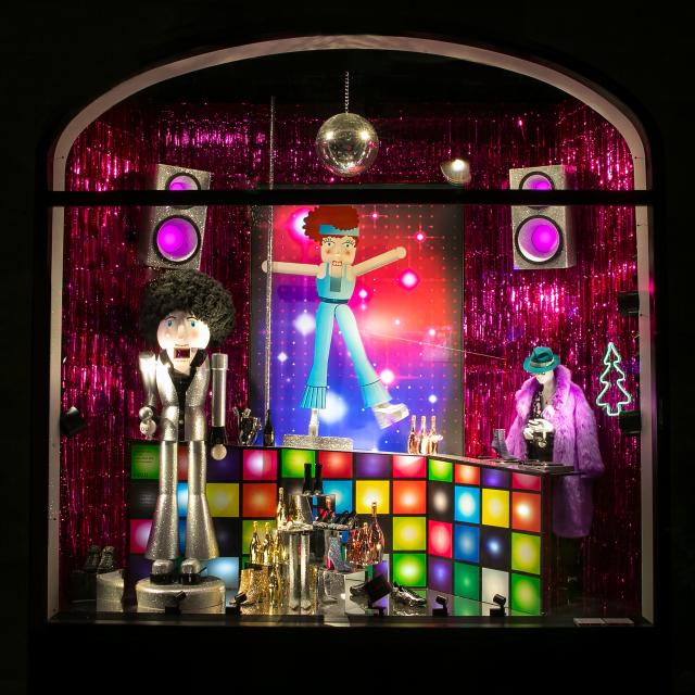 Brown Thomas Dublin Unveil Its Sparkling Christmas Window Display