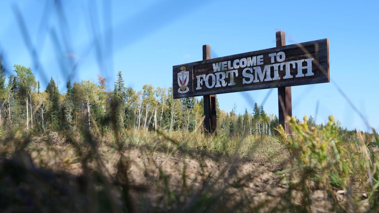 The town sign in Fort Smith, N.W.T., pictured in September 2019. On Monday, the town put a fire ban place.  (Mario De Ciccio/Radio-Canada - image credit)