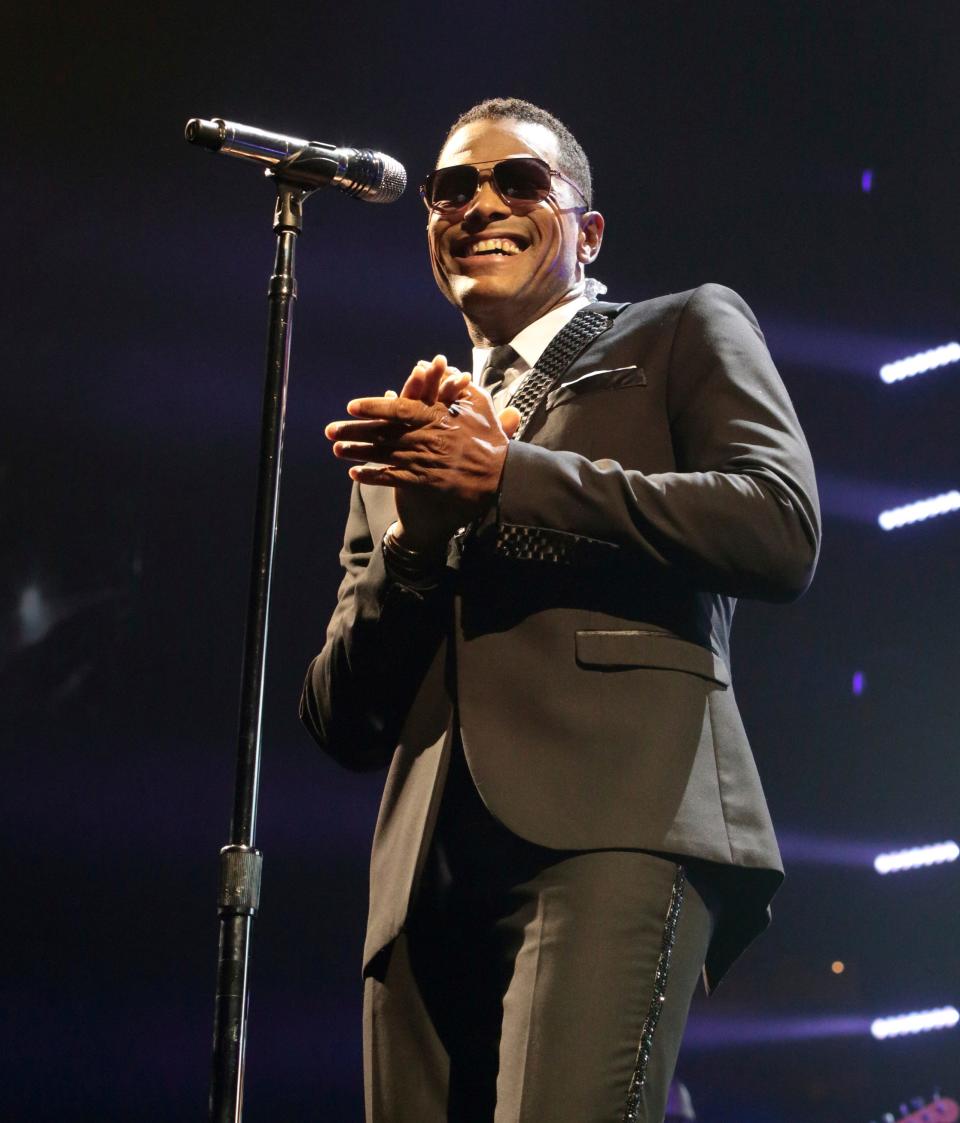 Maxwell performs in concert during the "King and Queen of Hearts Tour" at the Wells Fargo Center on Wednesday, Nov. 9, 2016, in Philadelphia. (Photo by Owen Sweeney/Invision/AP)