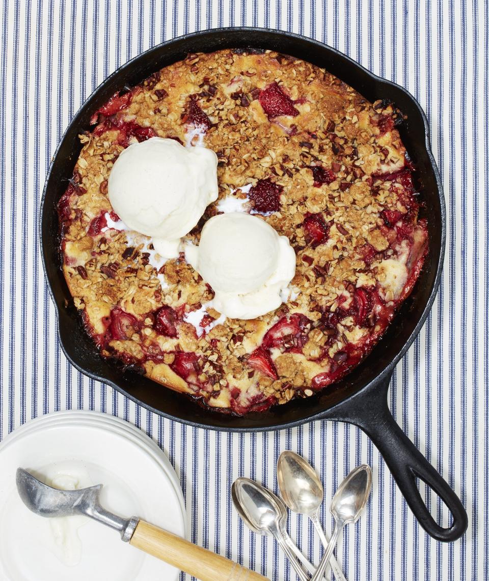 Strawberry Buckle with Pecan Streusel