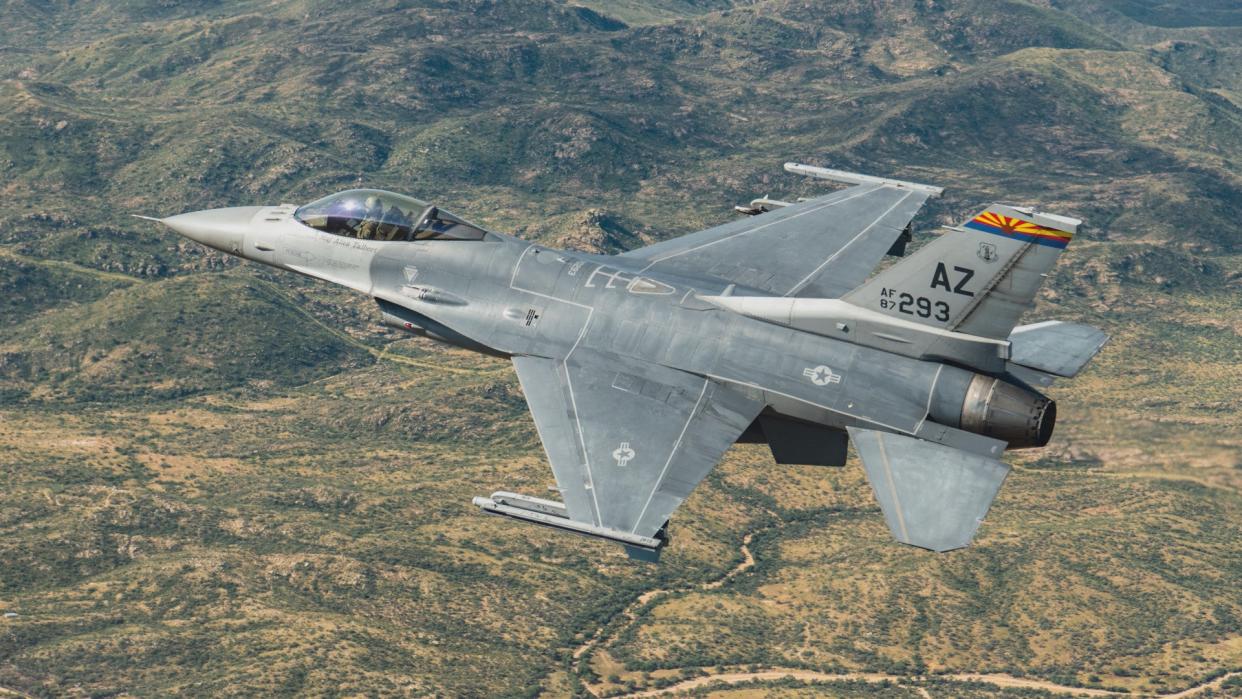 Leaked U.S. Report Says Basic F-16 Training For Ukrainian Pilots Could Take Just Four Months photo