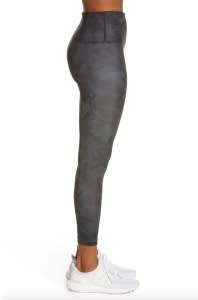 Selling Fast! These Zella Leggings Are Essential Picks in the