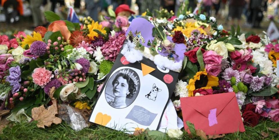 queen elizabeth lie in state funeral plans