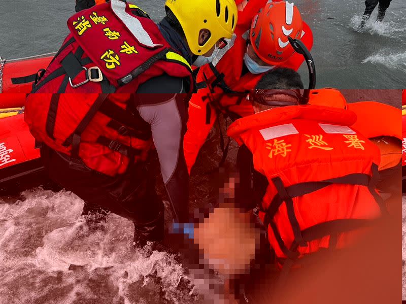 消防及海巡人員在出海口發現墜海的黃姓男子，明顯死亡。（圖／民眾提供）