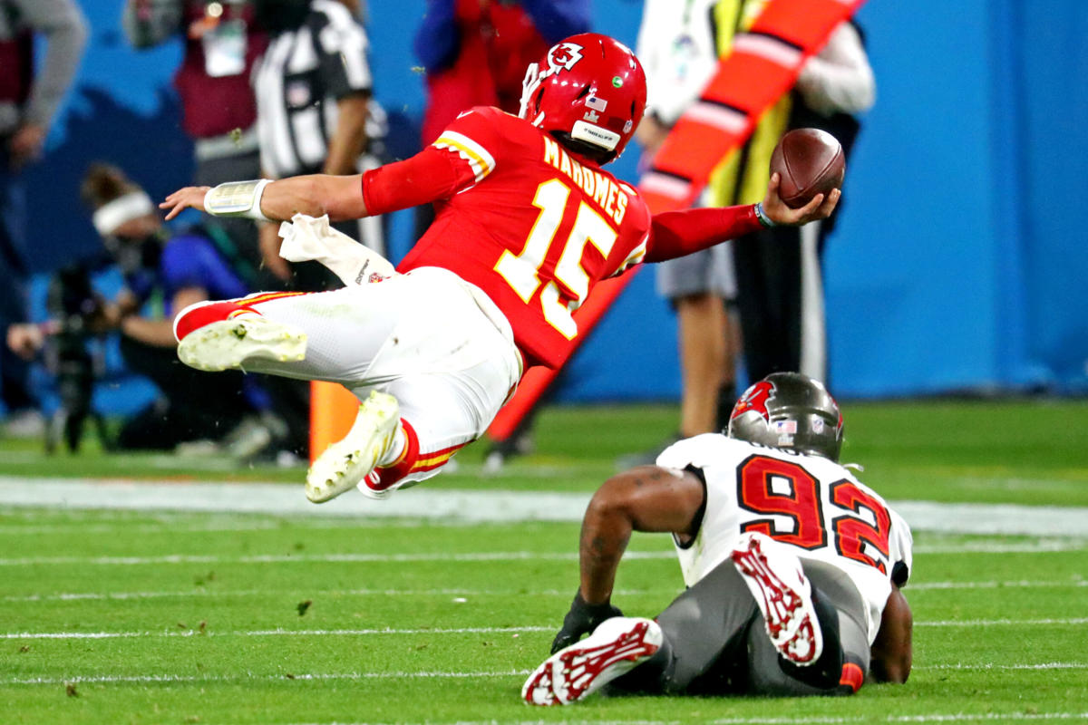 Patrick Mahomes is the best even when he misses: The most spectacular  incomplete pass ever!