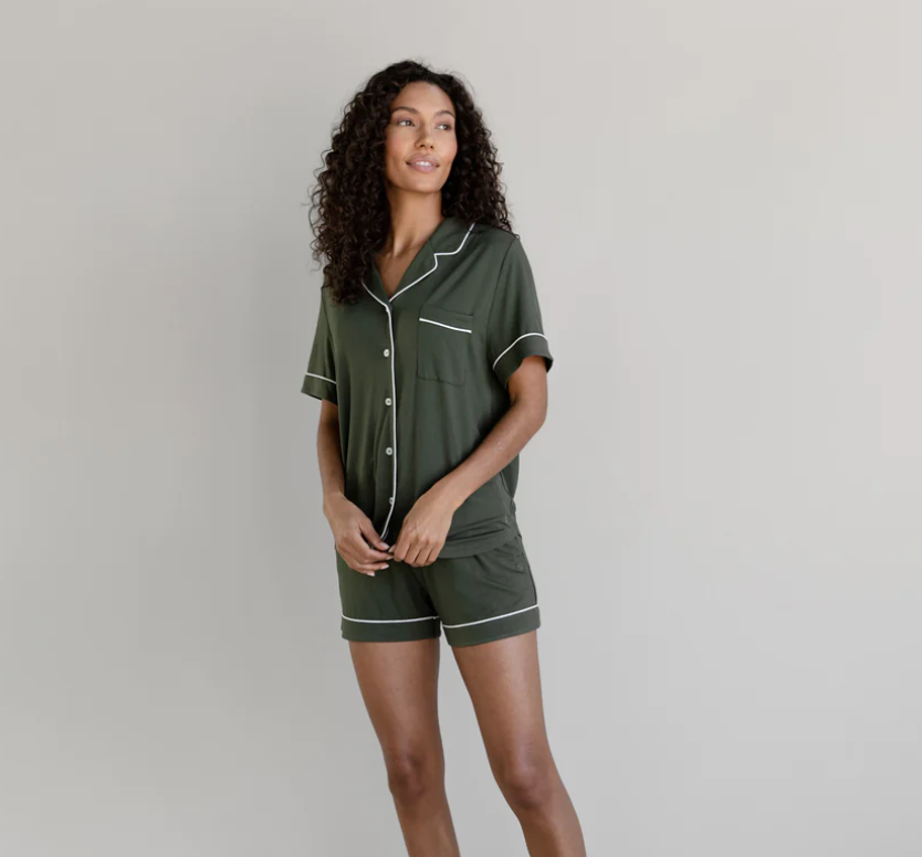 <p><a href="https://go.redirectingat.com?id=74968X1596630&url=https%3A%2F%2Fcozyearth.com%2Fproducts%2Fshort-sleeve-bamboo-pajama-set%3Fvariant%3D42259560857780&sref=https%3A%2F%2Fwww.housebeautiful.com%2Fshopping%2Fg45500189%2Fstylish-bamboo-pajamas%2F" rel="nofollow noopener" target="_blank" data-ylk="slk:Shop Now;elm:context_link;itc:0;sec:content-canvas" class="link ">Shop Now</a></p><p>Short Sleeve Bamboo Pajama Set</p><p>$131.25</p>