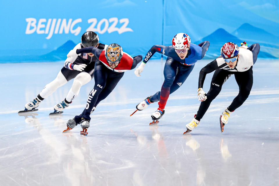 BEIJING, CHINA - FEBRUARY 5: Itzhak de Laat of the Netherlands, Janghyuk Park of South Korea, Niall Treacy of United Kingdom, Andrew Heo of the United States of America competing on the Men's 1000m during the Beijing 2022 Olympic Games at the Capitol Indoor Skating on February 5, 2022 in Beijing, China (Photo by Iris van den Broek/BSR Agency/Getty Images)