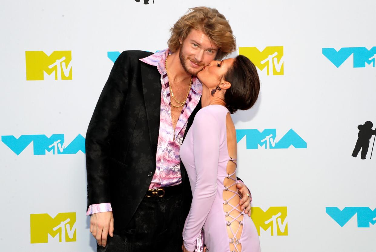 Yung Gravy and Sheri Easterling attend the 2022 MTV VMAs