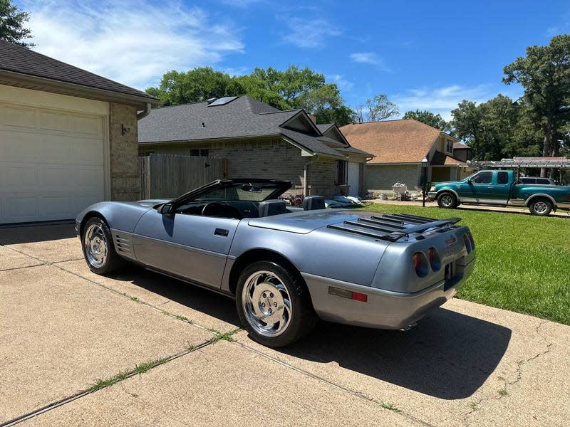 Photo: <a class="link " href="https://houston.craigslist.org/cto/d/houston-1991-corvette-super-rare/7735297382.html" rel="nofollow noopener" target="_blank" data-ylk="slk:Craigslist;elm:context_link;itc:0;sec:content-canvas">Craigslist</a>