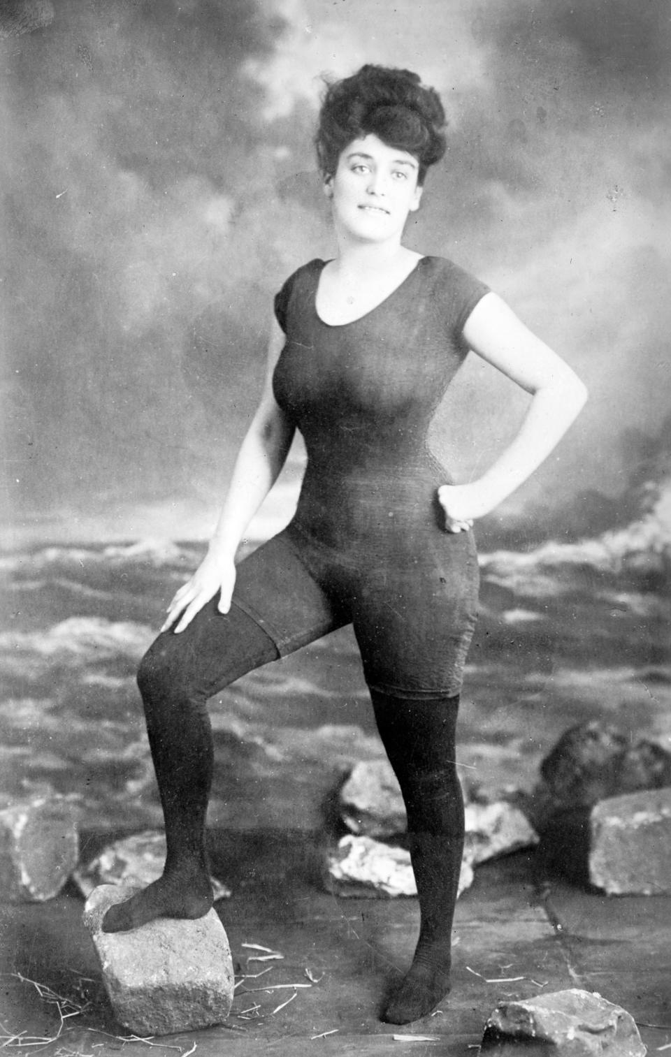 Annette Kellerman in her signature one-piece. (Photo: Alamy)