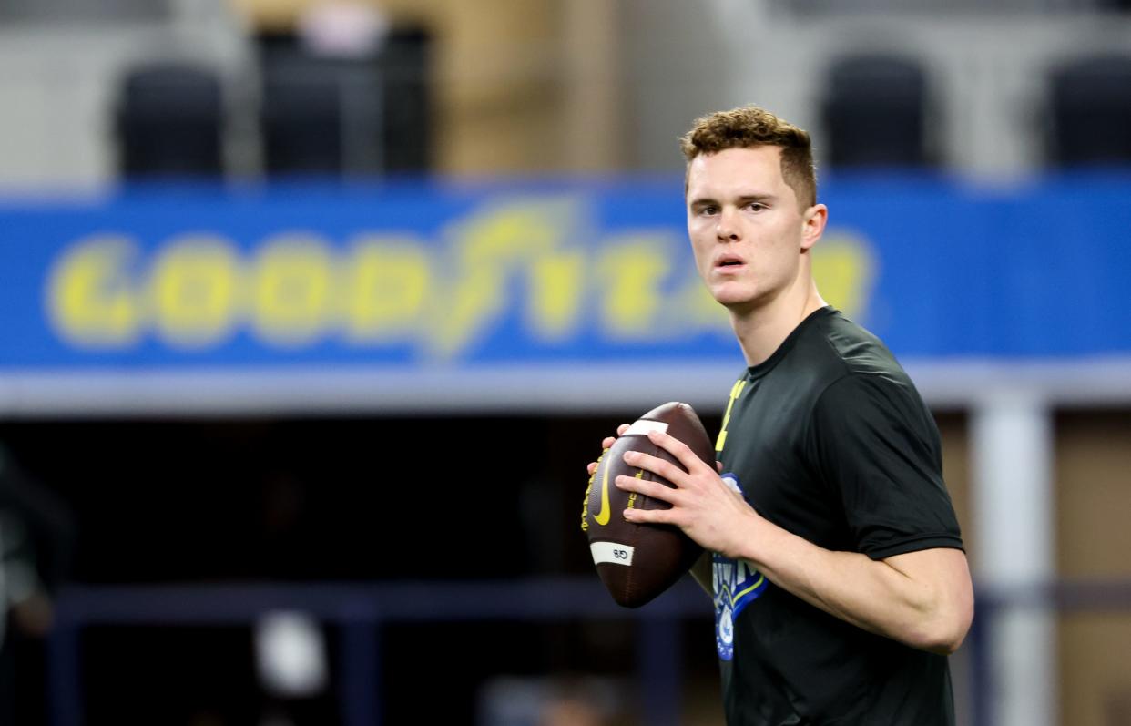 Dec 29, 2023; Arlington, TX, USA; Missouri Tigers quarterback Brady Cook (12) warms up before the game against the Ohio State Buckeyes at AT&T Stadium. Mandatory Credit: Kevin Jairaj-USA TODAY Sports