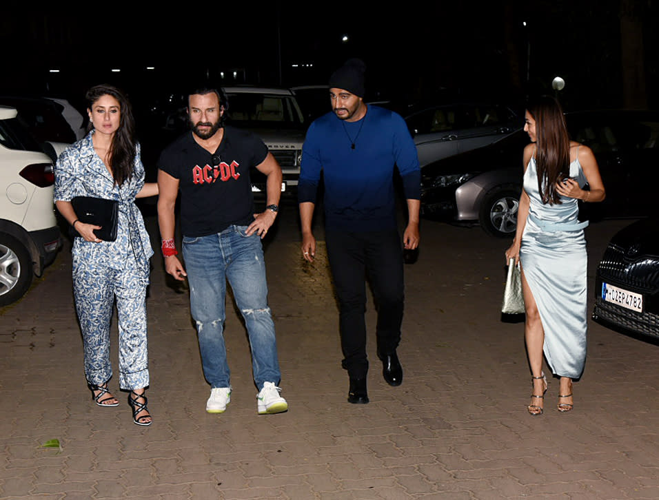 Kareena, Saif, Arjun and Malaika arrive at the venue.