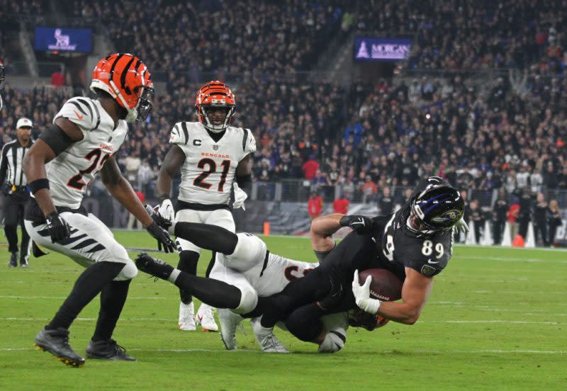 Mark Andrews hip-drop