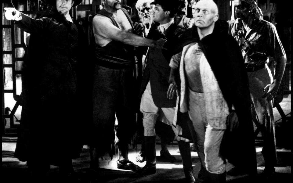 Bela Lugosi as "Murder" Legendre in Victor Halperin's 1932 film White Zombie