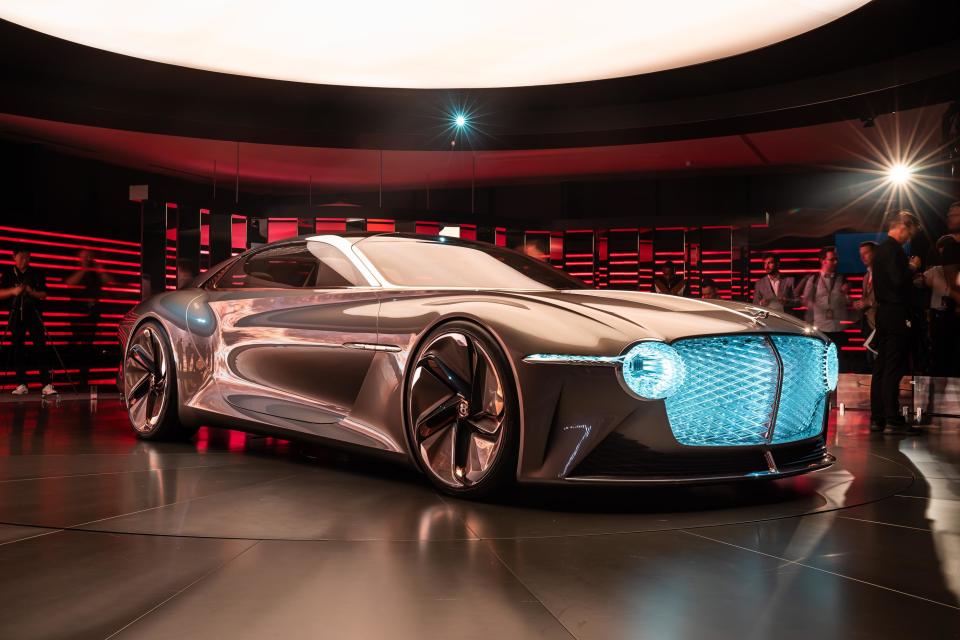 Bentley&#39;s EXP 100 GT Concept