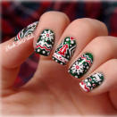 Best Christmas nail art © black star polish / tumblr