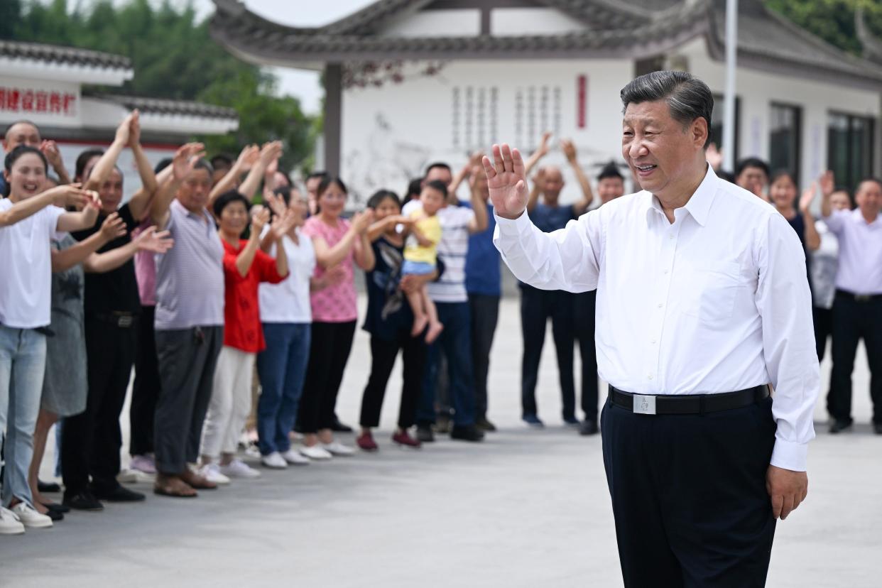Xi Jinping visiting Sichuan June 8, 2022