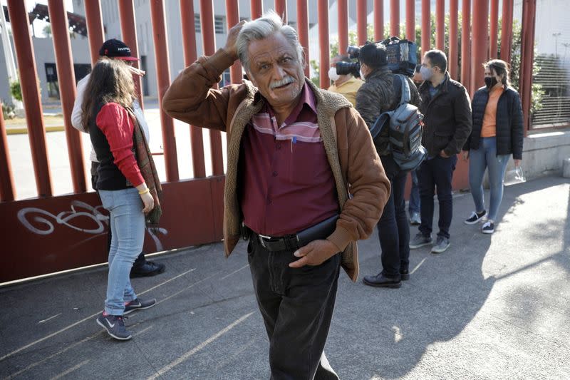 Mexico City rail overpass collapses