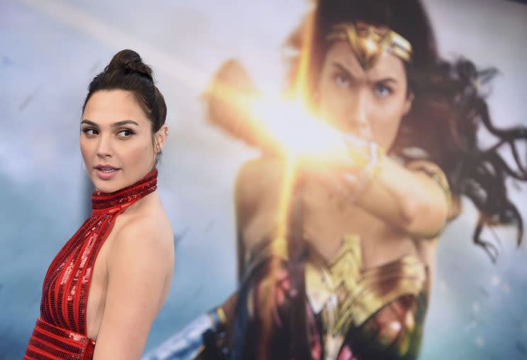 Der Film der Superheldin „Wonder Woman“ schaffte es an die Spitze der Kinocharts in den USA und Kanada. (Bild: AP Photo)