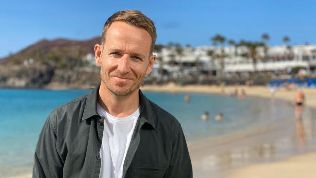 A Place in the Sun presenter Jonnie Irwin announced last month that he has terminal cancer. (Channel 4)