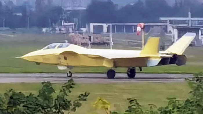 A picture of a two-seat J-20 during testing. <em>Chinese internet</em>