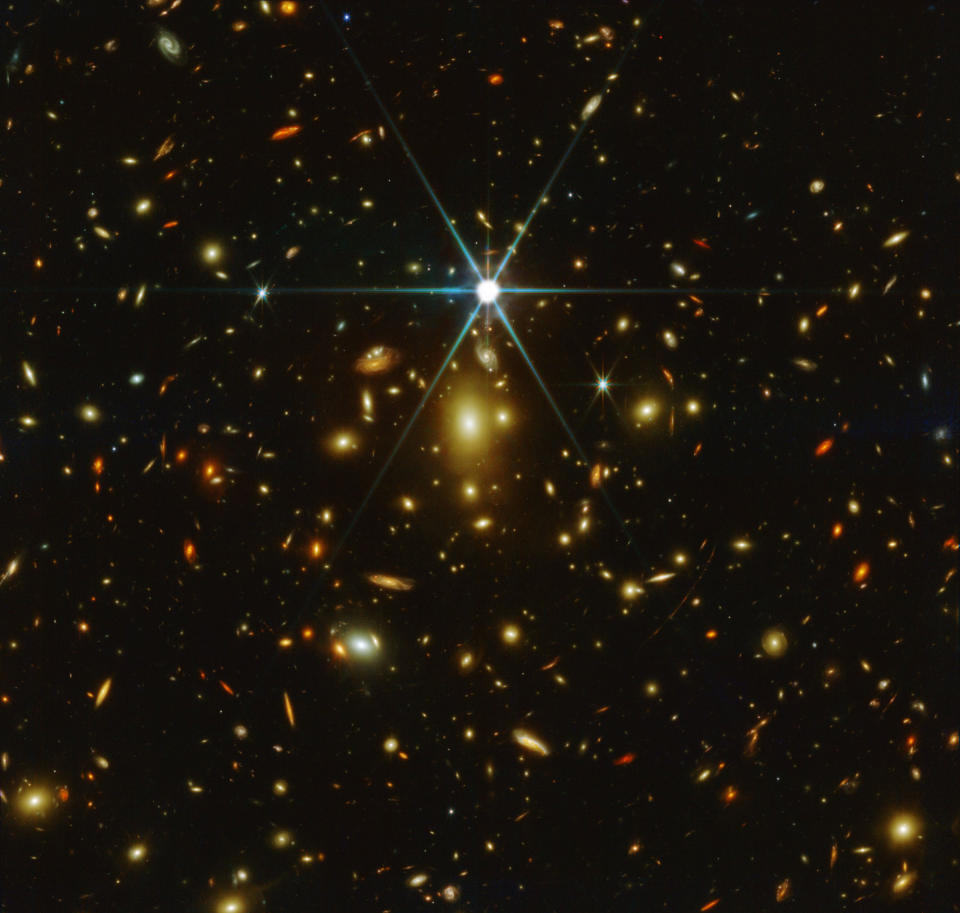 A cluster of galaxies including Earendel, the most distant star known in the universe, captured by the James Webb Space Telescope<span class="copyright">NASA/ESA/CSA/STScI</span>