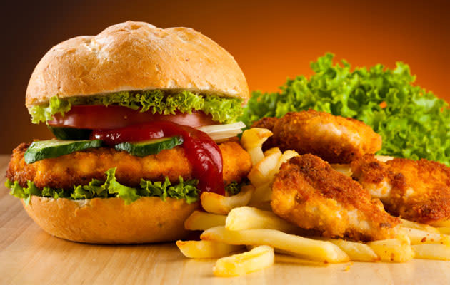 Eating fast food too often can lead to heart problems even in young people (Thinkstock photo)