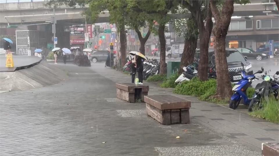 短命颱「馬力斯」生成將登陸廣東　殘留水氣合併鋒面、週末嚴防大雨