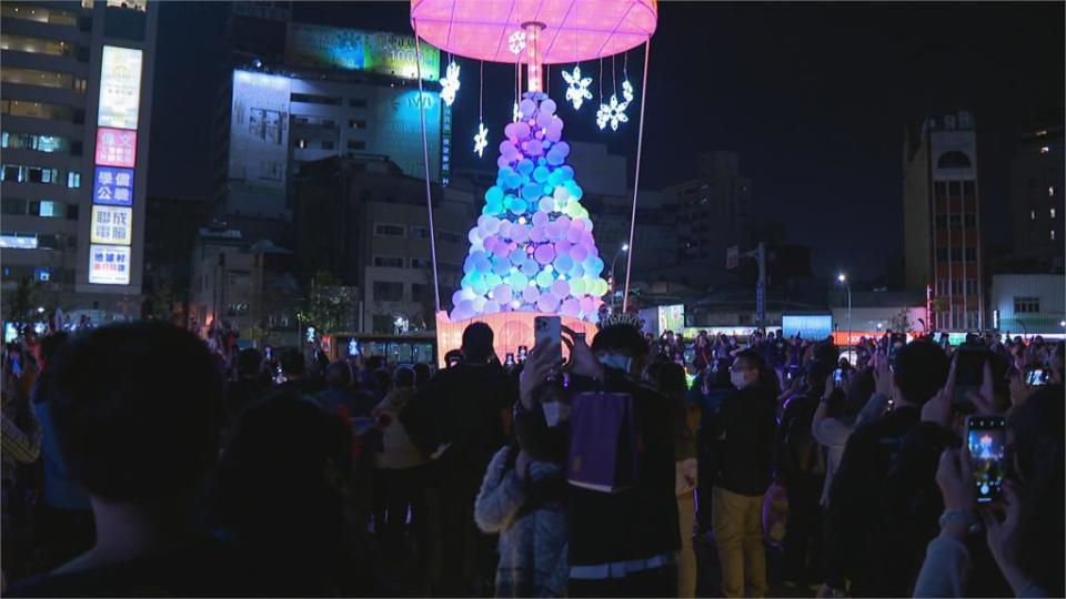 10公尺珍奶耶誕樹超吸睛！　「台中好甜」活動登場