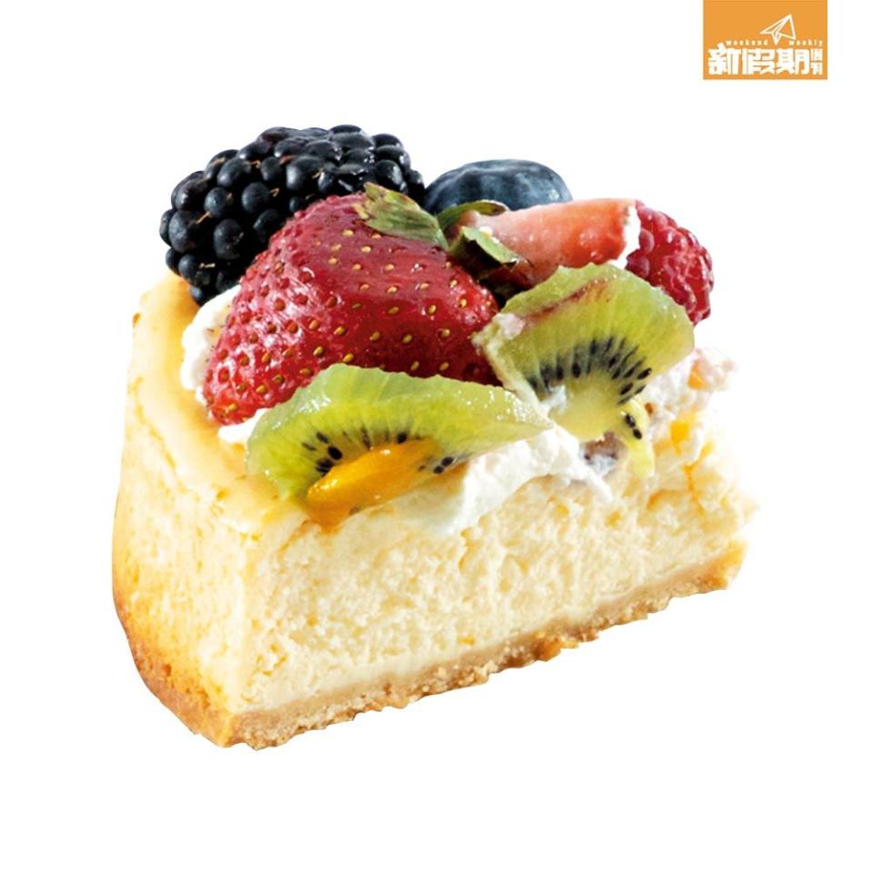 Baked Cheese Cake with Fruit $90/件 (約重148g，約 $60.8/100g)